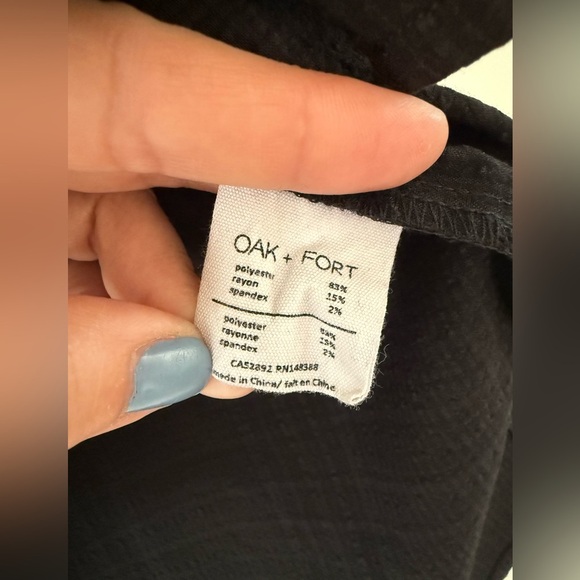 Oak + Fort Asymmetrical Off Shoulder, size small. - Picture 7 of 7